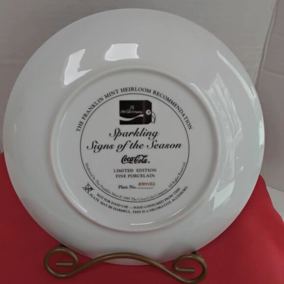 1995 Franklin Mint Coca Cola Santa Claus plate sparkling signs of the season - Picture 2 of 3